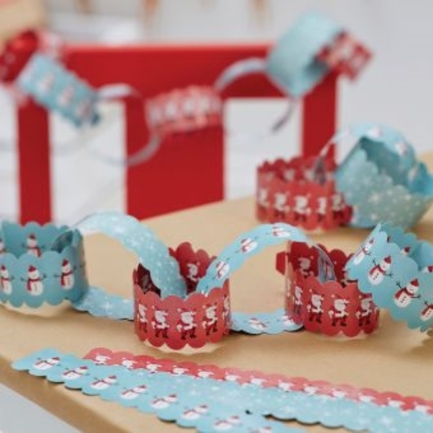Picture of Christmas paper chains