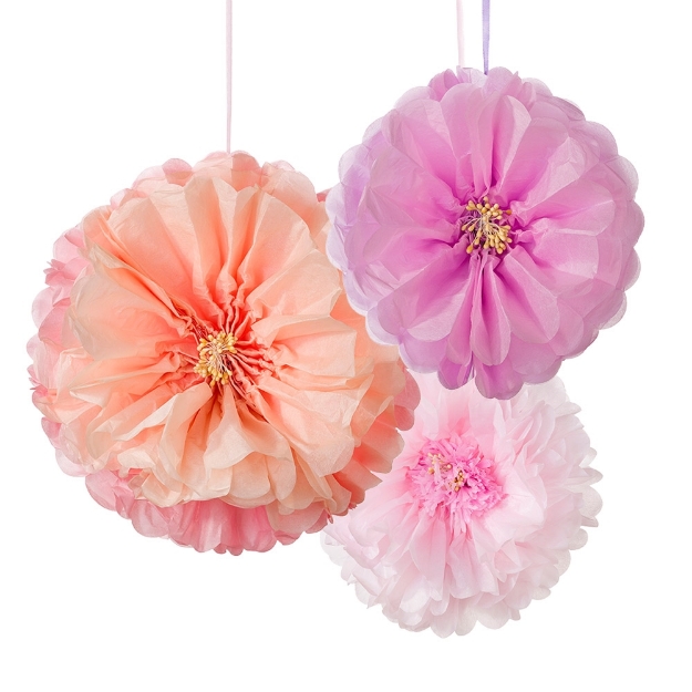 Picture of Blush Flower Pom Poms (set 3)