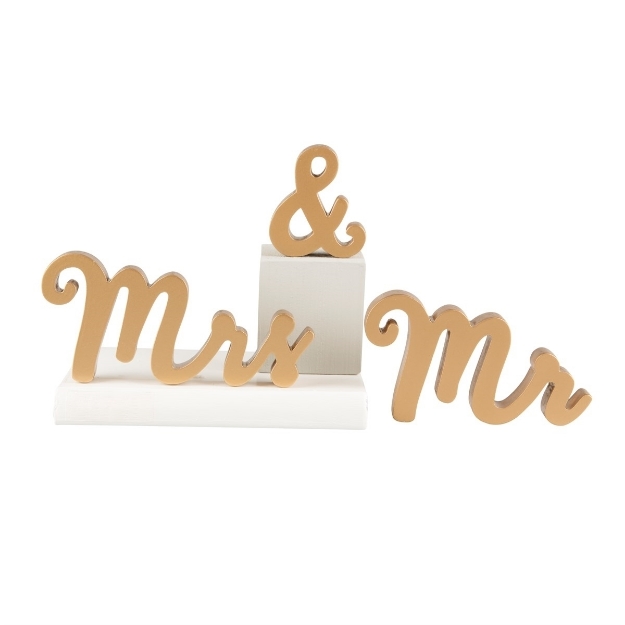 Picture of Mr & Mrs gold standing letters