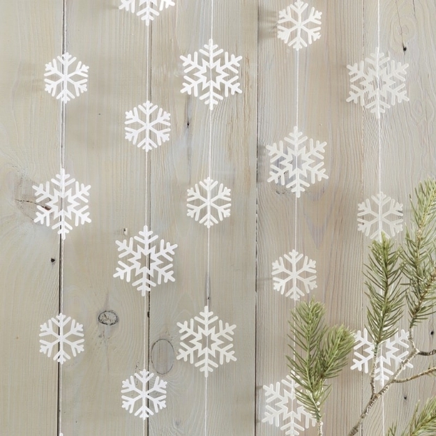Picture of Snowflake Shaped Garland