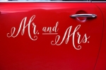 Αυτοκόλλητο Mr and Mrs για το αυτοκίνητο