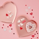 Picture of Pink heart shaped plates