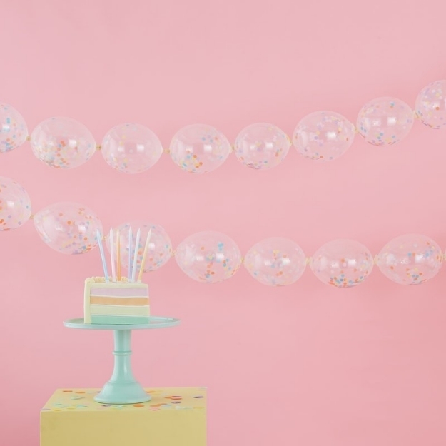 Picture of Confetti link balloon garland decoration