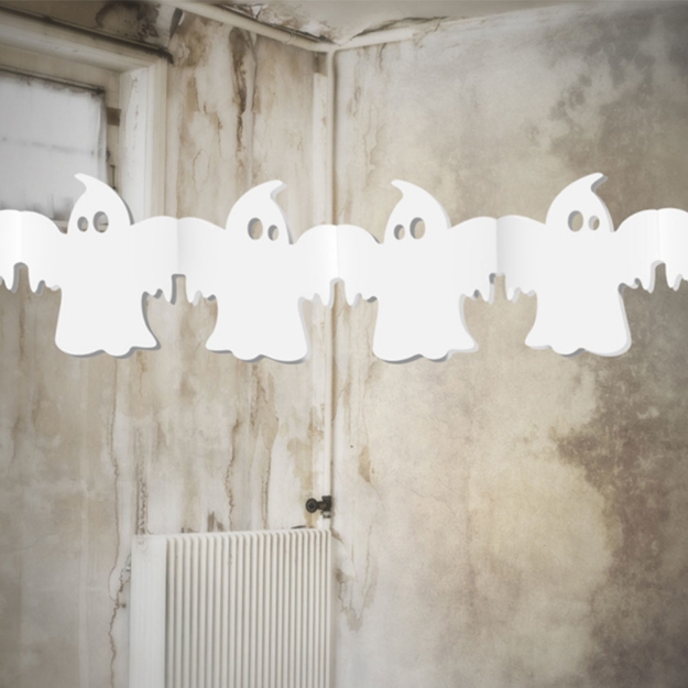 Picture of Tissue garland ghosts