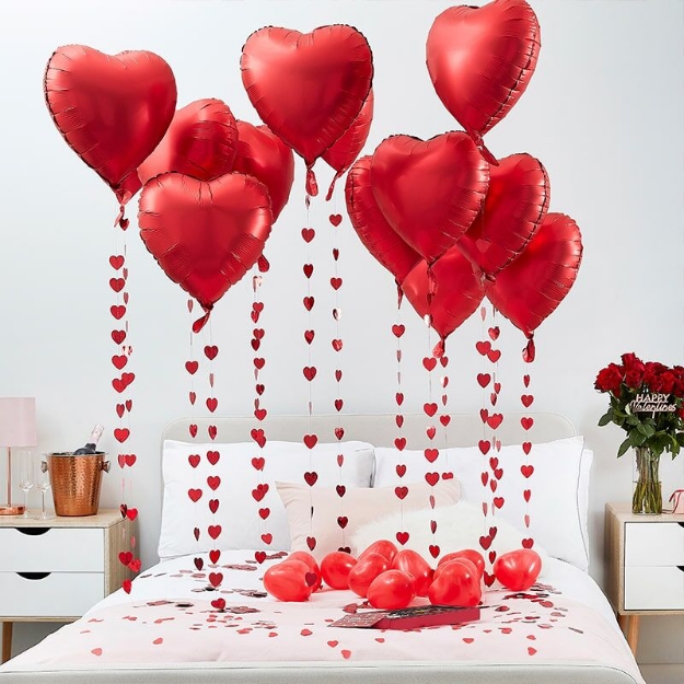 Ρομαντικό σετ διακόσμησης - Μπαλόνια και κομφετί
