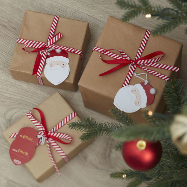 Picture of Ribbon and gift tags - Santa (8 pcs)
