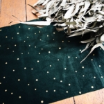 Picture of Green velvet table runner