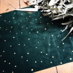 Picture of Green velvet table runner