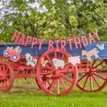 Picture of Garlands - Happy birthday red and farm animals