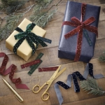 Picture of Velvet ribbons and gift tags kit 