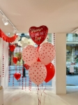 Picture of Balloon bouquet  filled with helium - Valentine No1 (1 heart + 5 latex balloons)