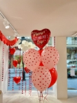 Picture of Balloon bouquet  filled with helium - Valentine No1 (1 heart + 5 latex balloons)