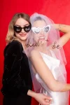 Μαύρα γυαλιά καρδιά Team Bride